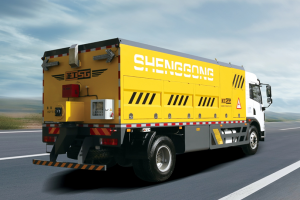 HGY5181TYH保溫儲料式路面養護車